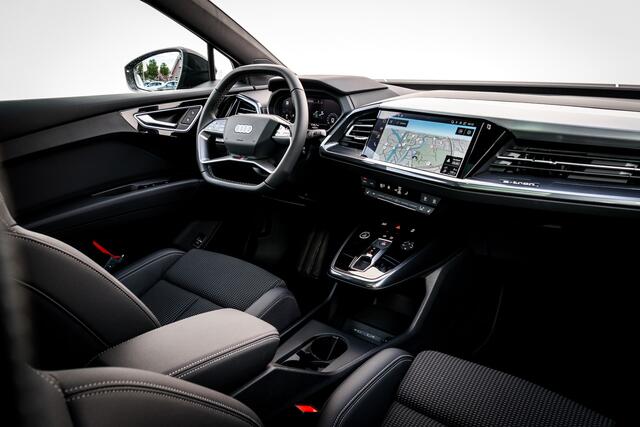 Audi Q4 Sportback e-tron 45 Quattro S Edition 82 kWh | Matrix | Panoramadak | Trekhaak | 20 inch LMV | Sportstoelen | Adapt. Cruise