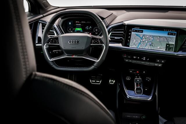 Audi Q4 Sportback e-tron 45 Quattro S Edition 82 kWh | Matrix | Panoramadak | Trekhaak | 20 inch LMV | Sportstoelen | Adapt. Cruise