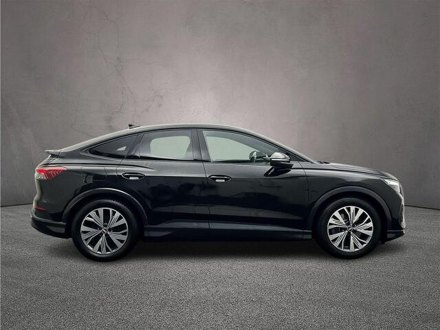 Audi Q4 Sportback e-tron 40 S edition 77 kWh | Sonos | ACC | Optiekzwart | Camera | MMI plus | Ambient lighting |