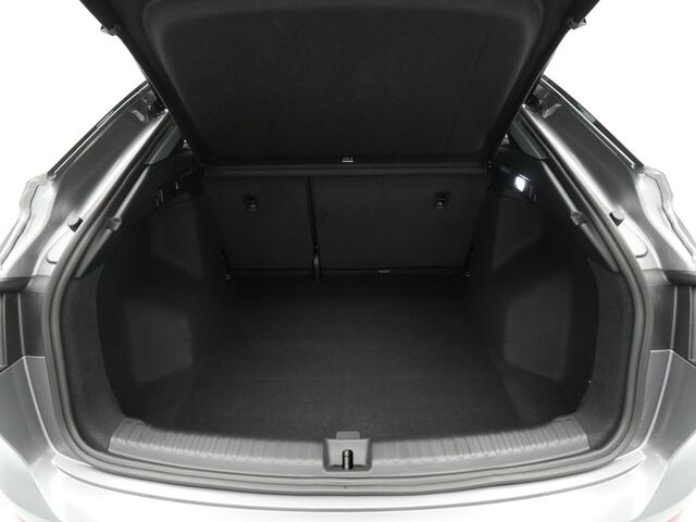 Audi Q4 Sportback e-tron (A1) Advanced edition Q4 e-tron Sportback (A1) e-tron 45 210kW/286pk 82Kwh Sportback Elektrische aandrijv