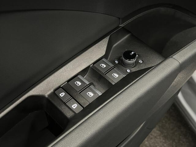 Audi Q4 Sportback e-tron 45 S Edition 82 kWh | NAVI | TREKHAAK | ACC | STOELVERWARMING |