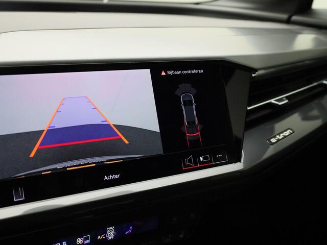 Audi Q4 Sportback e-tron 45 quattro S Edition 82 kWh Assistentiepakket plus · Bekleding Leder/stof · 21 inch LM velgen