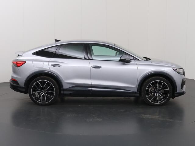 Audi Q4 Sportback e-tron 45 quattro Advanced edition 82 kWh | SOH 100% | Audi E-Care tot 11-2029 | Adaptieve Cruise Control | Camera | Sportstoelen | Stoelverwarming | Matrix LED | Comfort Pakket | Smartphone Pakket |