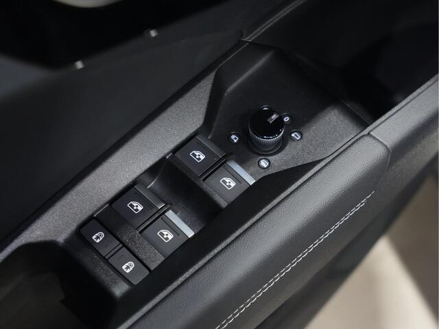 Audi Q4 Sportback e-tron 45 quattro S Edition 82 kWh 286 pk Sonos Navigatie pro 20"velgen keyless 47