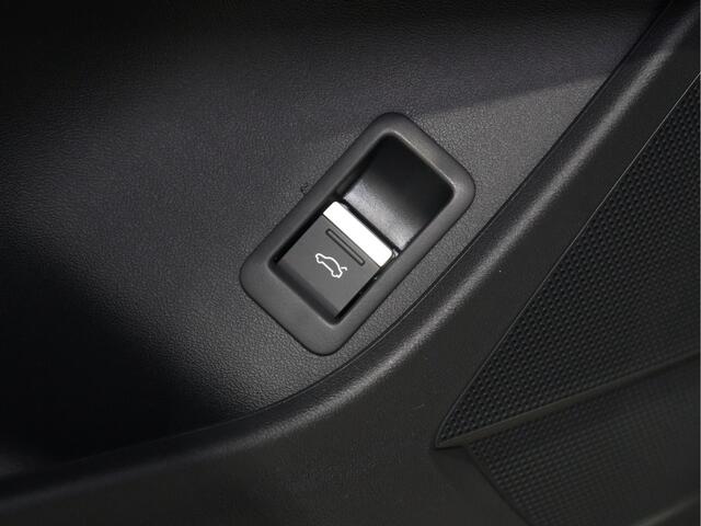 Audi Q4 Sportback e-tron 45 quattro S Edition 82 kWh 286 pk Sonos Navigatie pro 20"velgen keyless 47