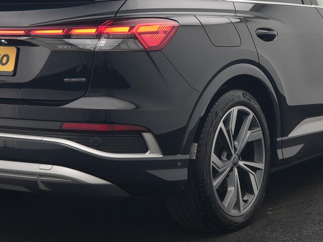 Audi Q4 Sportback e-tron 50 quattro S Line 77 kWh 300pk Dealer O.H. | Trekhaak Af Fabriek | Panodak | Adaptive Cruise | Head Up | Camera | Matrix LED | Lederen Sportstoelen Verwarmd | Sfeerverlichting | Apple Carplay | Keyless | Blis | 20"L.M | Navigatie |