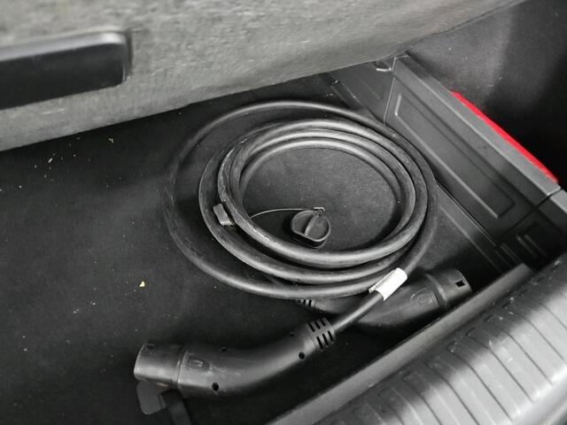 Audi Q4 Sportback e-tron 40 Advanced edition 77 kWh | Stoelverwarming | Stuurverwarming | Adaptive Cruise Control | Navigatie | Camera | Trekhaak | Keyless | RS Seats | Matrix LED |