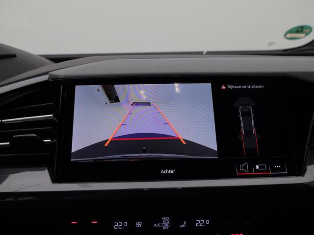 Audi Q4 Sportback e-tron 45 S-Line 286 Pk 82 kWh | Stoelverwarming | Camera | Trekhaak | CarPlay | Full LED | 21 Inch | 17.522 Km !!