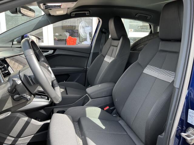 Audi Q4 Sportback e-tron 40 Advanced edition 77 kWh / AUTOMAAT/ SOH 91%/ 204 PK/ WARMTEPOMP/ SMARTPHONE INTERFACE/ TREKHAAK/ KEYLESS/ PARK.SENSOREN+CAMERA/ STOELVERWARM./ CRUISE/ ELEK.KLEP/ RIJ-MODI/ CLIMA/ NAVI/ DAB/ LED/ 19'' LMV