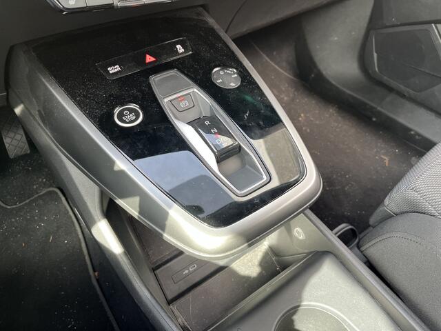 Audi Q4 Sportback e-tron 40 Advanced edition 77 kWh / AUTOMAAT/ SOH 91%/ 204 PK/ WARMTEPOMP/ SMARTPHONE INTERFACE/ TREKHAAK/ KEYLESS/ PARK.SENSOREN+CAMERA/ STOELVERWARM./ CRUISE/ ELEK.KLEP/ RIJ-MODI/ CLIMA/ NAVI/ DAB/ LED/ 19'' LMV