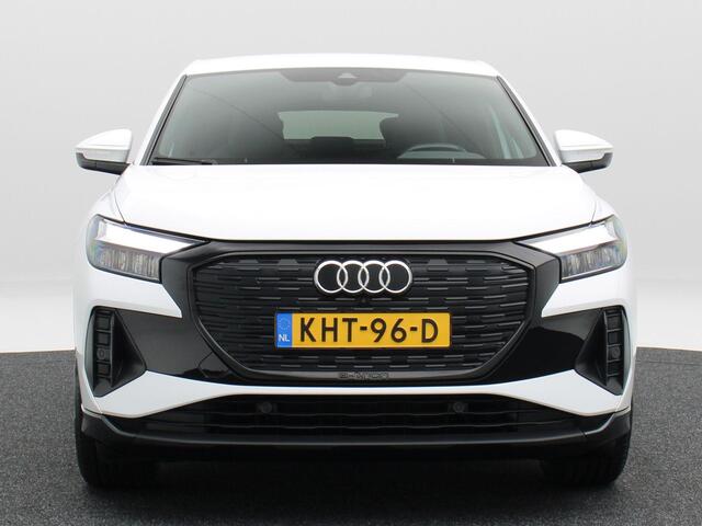 Audi Q4 Sportback e-tron 40 Advanced edition 77 kWh 204 Pk | Trekhaak | Stoelverwarming | Camera | Adaptive Cruise | CarPlay | Matrix LED | 19 Inch | 55.161 Km !!