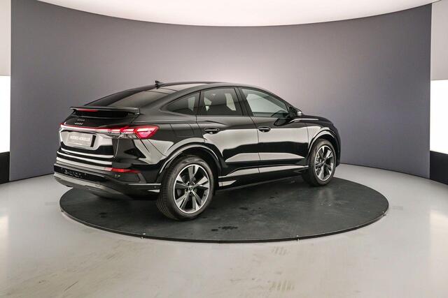Audi Q4 Sportback e-tron 40 Advanced edition 77 kWh | Adaptieve Cruise | Apple/Android Play | Camera | Matrix LED | Comfort-pakket | Assistentie Pakket | Assistentie pakket Parking |