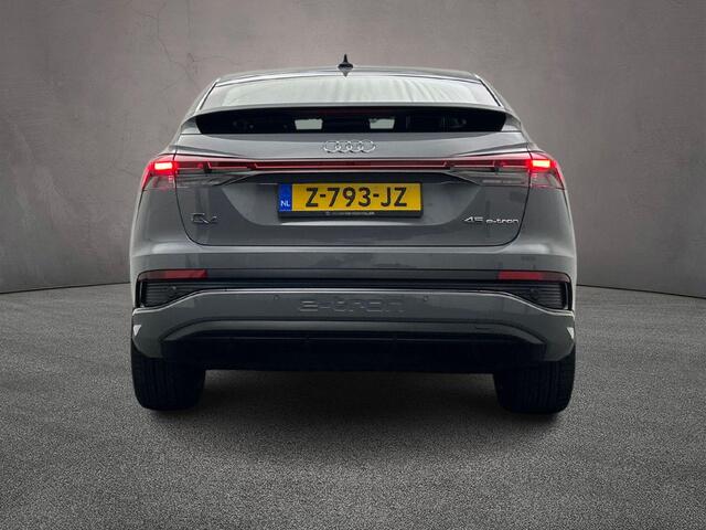 Audi Q4 Sportback e-tron 45 S Edition 82 kWh | 20-Inch | Trekhaak | Zwart-Optiek | Stoelverwarming | Matrix | Smartphone-Interface |