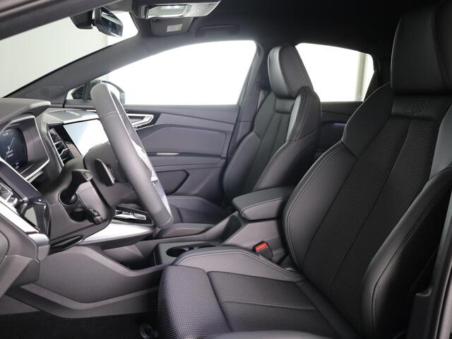 Audi Q4 Sportback e-tron 45 quattro S Edition Competition 82 kWh 286pk | Navigatie | 20 inch lichtmetalen velgen | Adaptive cruise controle | Zwart Optiek