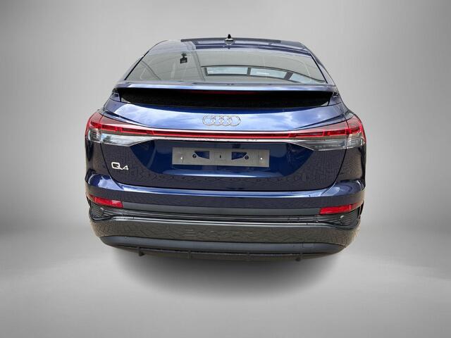 Audi Q4 Sportback e-tron 40 S edition 204 PK 77 kWh · SOH 96,3% · Panoramadak · Camera · Apple/Android Car Play · Navigatie · Head-Up Display ·