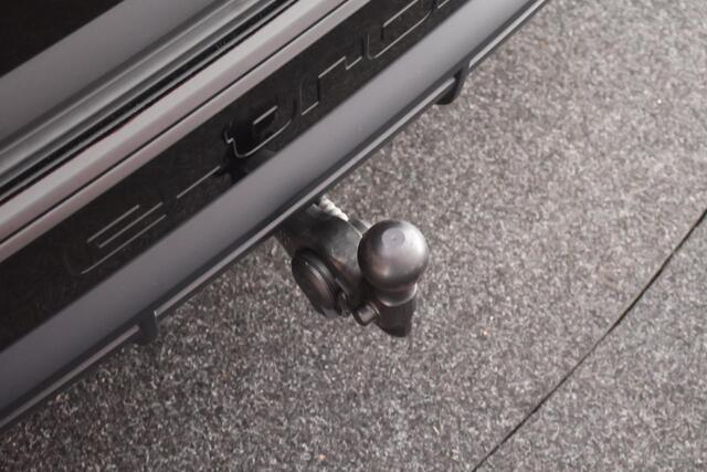 Audi Q4 Sportback e-tron 40 S edition 77 kWh Memory Panoramadak Trekhaak Camera Stoelverwarming