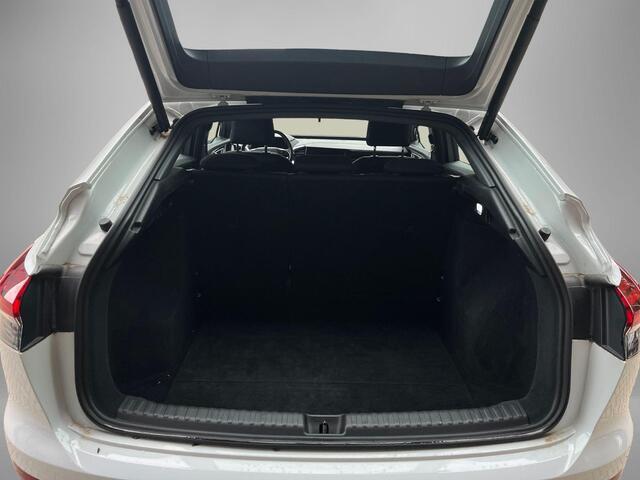 Audi Q4 Sportback e-tron 35 Edition 55 kWh 170pk · Navigatie · Apple/Android Car Play · P-Sensoren · Elek. Achterklep · 18'' Inch ·