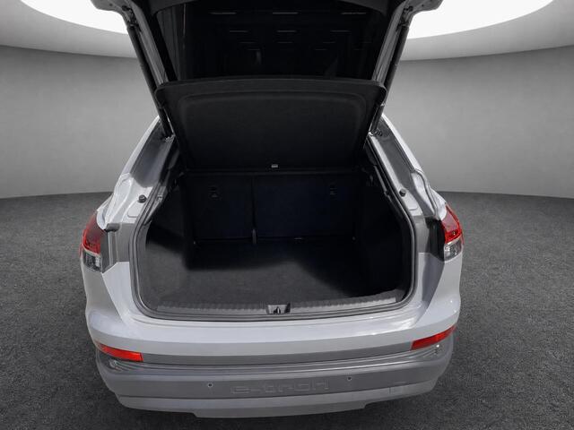 Audi Q4 Sportback e-tron 40 204pk Edition 77 kWh · SOH 95,8% · Camera · Apple/Android Car Play · Cruise Control Adaptief · P-Sensoren · Elek. Achterklep · 19'' Inch ·