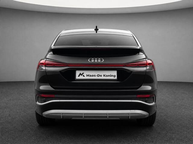 Audi Q4 Sportback e-tron 35 S edition 55 kWh / 170pk · Panoramadak · Apple/Android Car Play · Lederen bekleding · Stoelverwarming · 21'' Velgen ·