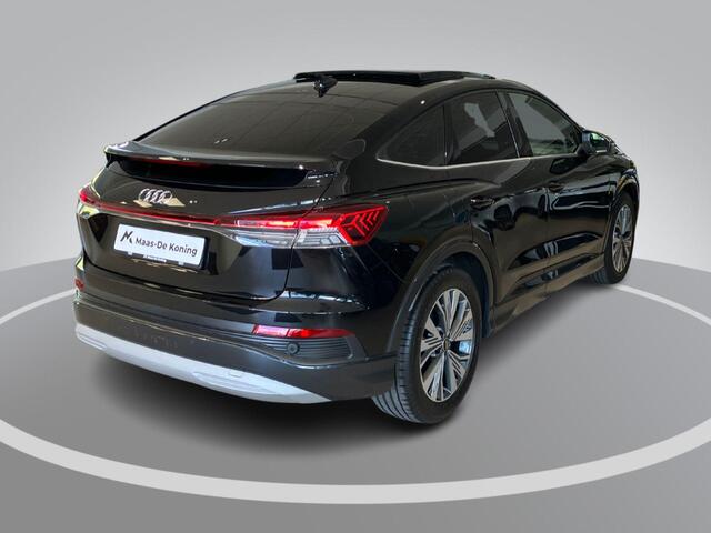 Audi Q4 Sportback e-tron 40 Advanced 150kW/204PK 82 kWh · Panoramadak · Trekhaak · Stoelverwarming · Apple/Android Car Play