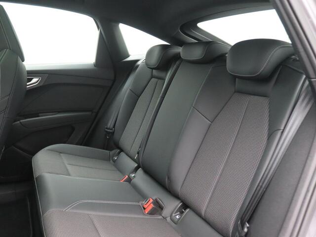 Audi Q4 Sportback e-tron 40 S edition 77 kWh 204PK Aut. SOH 92,47%, Panoramadak, Head-Up Display, Achteruitrijcamera, Sonos Audio, Matrix LED-Verlichting, Keyless, Elektr. Achterklep, 19" LM Velgen