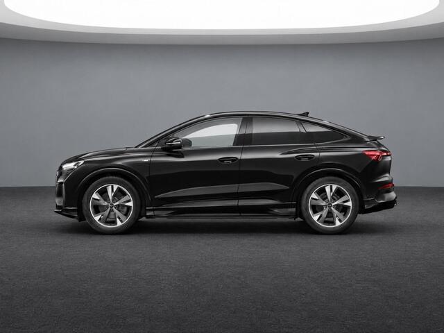 Audi Q4 Sportback e-tron S edition performance 286 PK · Tech plus · Glazen panoramadak · Lederen bekleding