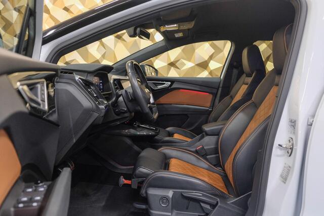 Audi Q4 e-tron 40 204pk Competition S-line 77 kWh Sonos audio Head-up *Marge* Trekhaak elektrisch Camera Adaptive cruise NLauto