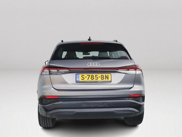 Audi Q4 e-tron 45 quattro Advanced edition 77 kWh | Parkeercamera | DAB