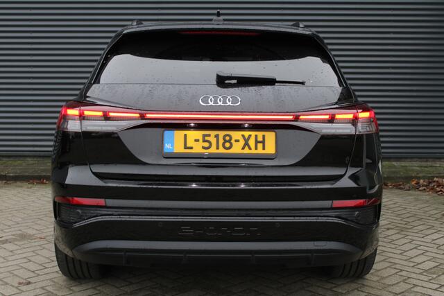 Audi Q4 e-tron 40 Launch Edition S Edition Competition S-line 77 kWh Panoramadak Trekhaak Matrix Acc