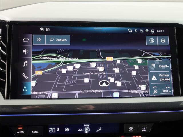 Audi Q4 e-tron 45 quattro S Edition 82 kWh 286pk | Panoramadak | 20 Inch Lichtmetalen velgen | Matrix Led koplampen