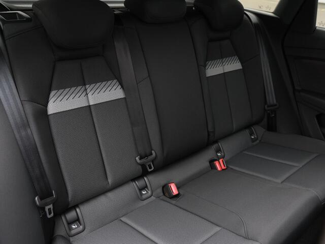 Audi Q4 e-tron 45 quattro Advanced edition 82 kWh 286pk | Panoramadak | Optiek zwart plus | Donker glas achter |