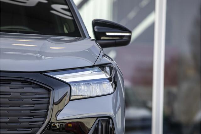 Audi Q4 e-tron 35 S edition 55 kWh | Pano | Winter pakket | 20' |