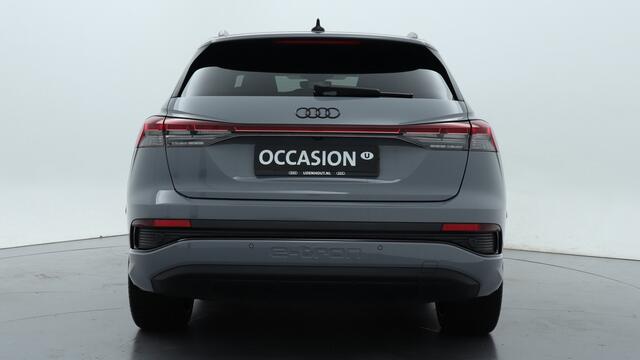 Audi Q4 e-tron 45 S Edition 82 kWh | 286PK | Camera | 21" LMV | Zwart optiek |