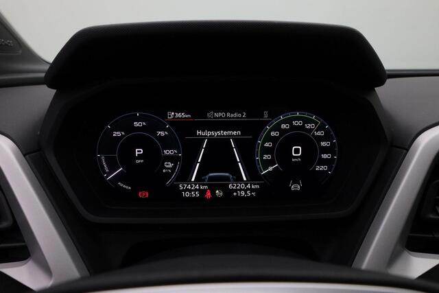 Audi Q4 e-tron 40 Launch edition 77 kWh 204 pk | Warmtepomp | Trekhaak | Demperregeling | Achteruitrijcamera | Stoelverwarming | Adaptive Cruise | Apple Carplay / Android Auto