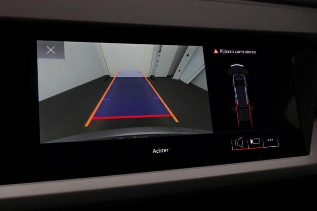Audi Q4 e-tron 40 Launch edition 77 kWh 204 pk | Warmtepomp | Trekhaak | Demperregeling | Achteruitrijcamera | Stoelverwarming | Adaptive Cruise | Apple Carplay / Android Auto
