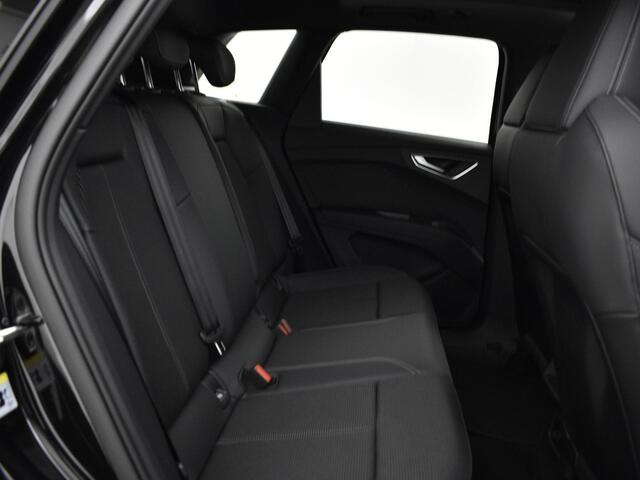 Audi Q4 e-tron S edition e-tron 45 286 PK - Assistentiepakket plus - Comfortpakket - Glazen panoramadak