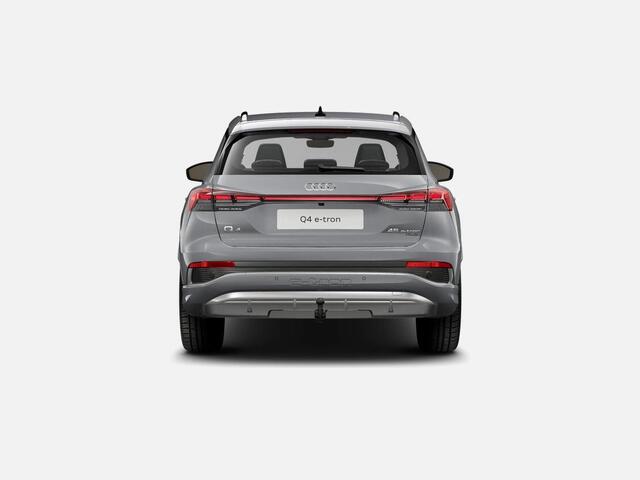 Audi Q4 e-tron S edition e-tron 45 210kW/286pk 82Kwh Hatchback El Trekhaak - Comfortpakket plus - Privacyglas