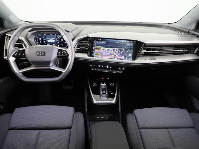 Audi Q4 e-tron 45 quattro Advanced edition 82 kWh 286pk | Panoramadak | Trekhaak wegklapbaar | Adaptieve cruise controle |