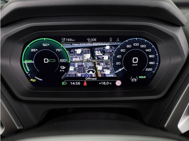 Audi Q4 e-tron 45 quattro Advanced edition 82 kWh 286pk | Panoramadak | Trekhaak wegklapbaar | Adaptieve cruise controle |