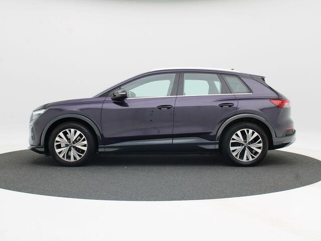 Audi Q4 e-tron 40 Launch edition 77 kWh 204 Pk Automaat | Panoramadak | Leder | Navigatie | Stoelverwarming | 19 Inch | 63.569 Km!!