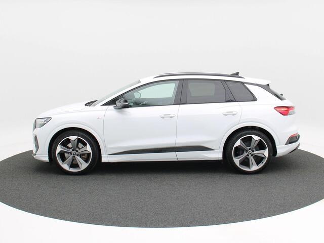 Audi Q4 e-tron 50 quattro 300 Pk Automaat S-Line | Full LED | Navigatie | Sonos Audio | Leder | 21 Inch | Camera | 57.741 Km!!