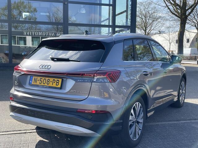 Audi Q4 e-tron 40 Advanced 77 kWh VAN ¤33.900 VOOR ¤31.440 euro uw lentevoordeel: 2.460,- euro