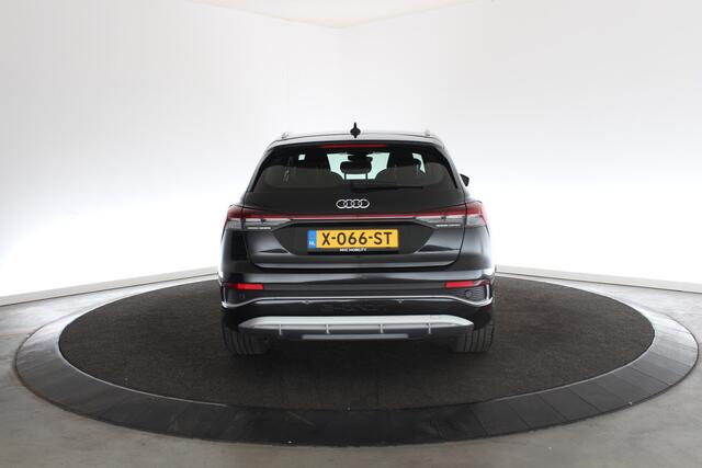 Audi Q4 e-tron 45 S Edition 82 kWh | Operational lease 970.- ex btw 25dkm 46 maanden |