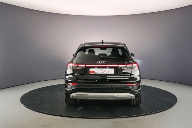 Audi Q4 e-tron 45 Advanced Edition | Matrix Led | Audi Sound | Stoelverwarming | Navi | Elek. Kofferklep | 20 inch
