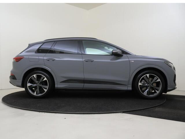 Audi Q4 e-tron 45 quattro S Edition 82 kWh | Panoramadak | Achteruitrijcamera | Navigatie | 20 inch lm velgen | Sportstoelen |