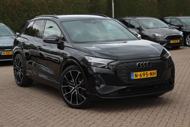 Audi Q4 e-tron 50 quattro Launch edition S Competition 77 kWh / Camera / Head-up / 20'' / Keyless / RS Seats / Sonos audio / Stoelverwarming / Dodehoek / DAB / ACC / Warmtepomp