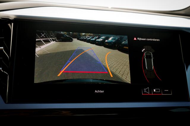 Audi Q4 e-tron 40 Launch edition S Competition 77 kWh | Panoramadak | 21 inch LMV | Adapt. Cruise | LED Matrix | Sonos