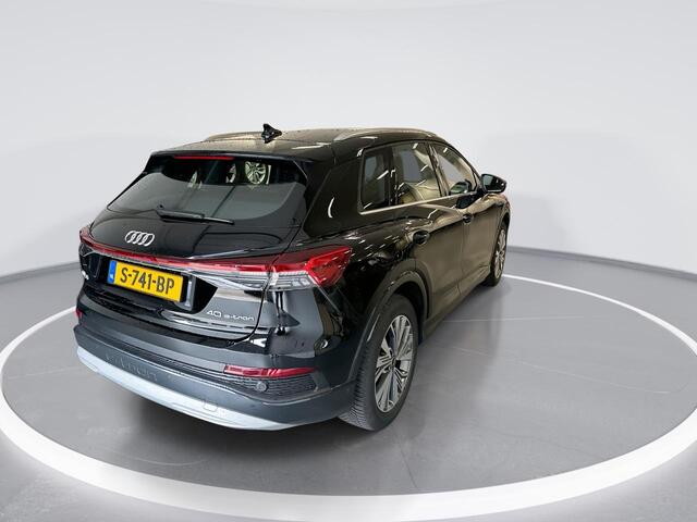 Audi Q4 e-tron 40 204pk Advanced edition 77 kWh · Apple/Android Carplay · Camera · Navi · Matrix LED · Alarm · Elek. Achterklep · 19'' Inch ·