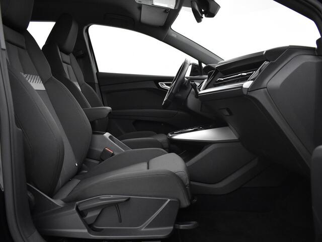 Audi Q4 e-tron 40 204pk Advanced edition 77 kWh · Apple/Android Carplay · Camera · Navi · Matrix LED · Alarm · Elek. Achterklep · 19'' Inch ·