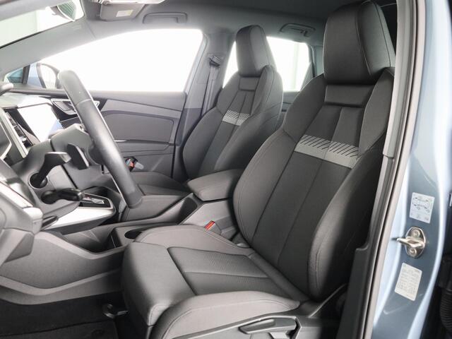 Audi Q4 e-tron 35 Launch edition Advanced 55 kWh 170pk | Matrix Led | Warmtepomp | Stoelverwarming | Parkeersensoren voor en achter